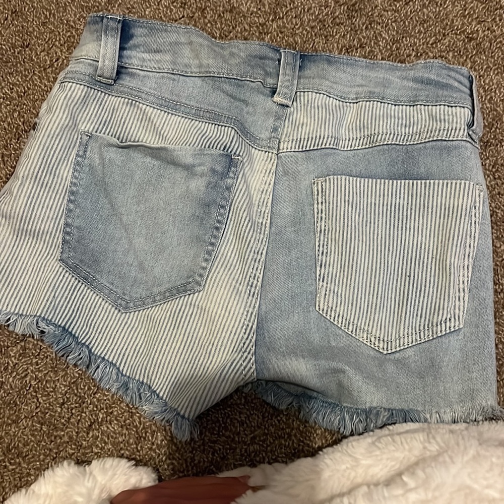 jean shorts - Picture 2 of 2